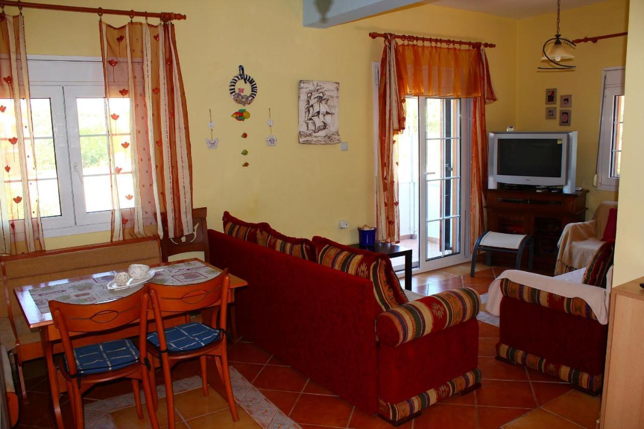 Vanna'S Holiday House Ierissos Eksteriør billede
