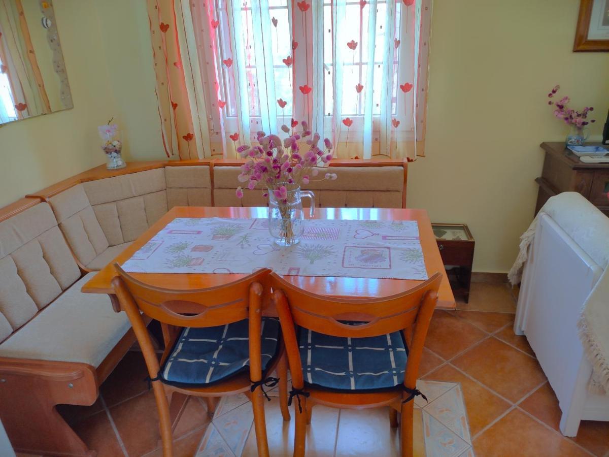 Vanna'S Holiday House Ierissos Eksteriør billede